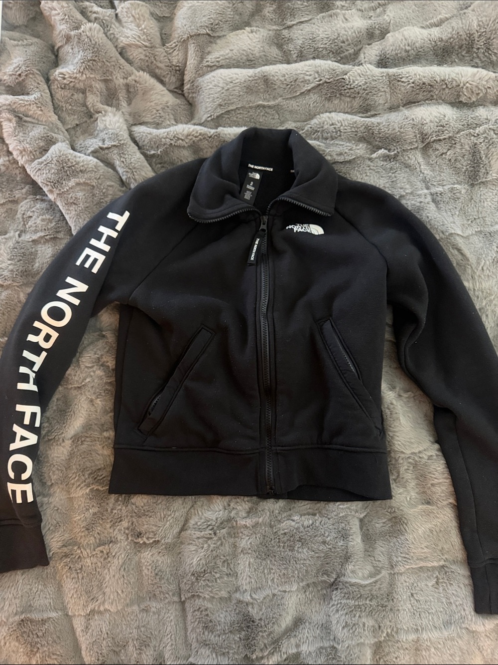 The North Face Women’s Black Full-Zip Logo Sleeve Jacket Petite Small